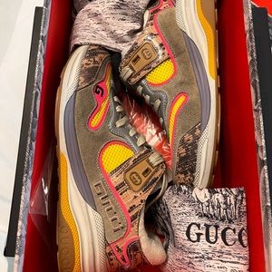 AUTHENTIC GUCCI ULTRAPACE SNEAKERS